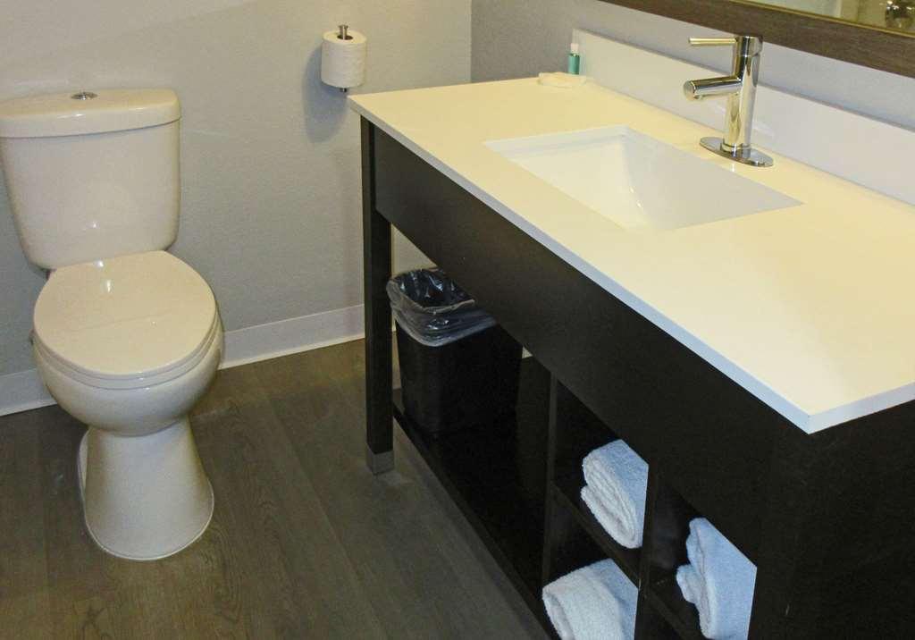 Suburban Studios Milwaukee Airport Quarto foto