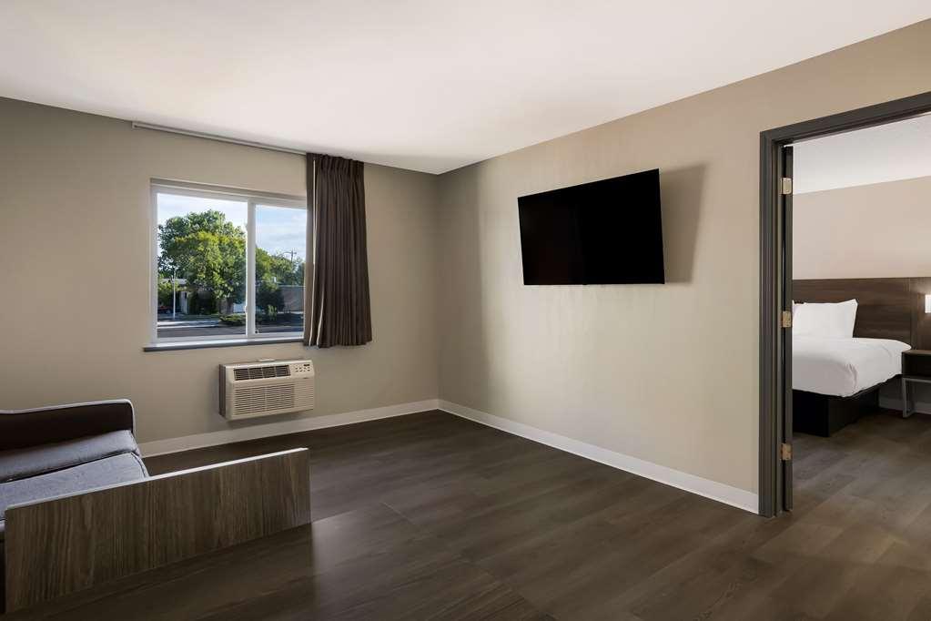 Suburban Studios Milwaukee Airport Quarto foto