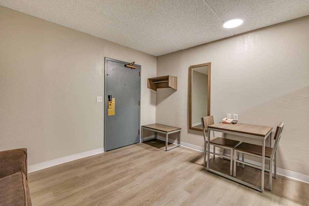 Suburban Studios Milwaukee Airport Quarto foto
